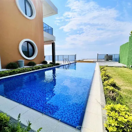 With Private Pool And Terrace In Alanya 4* Ishakli
